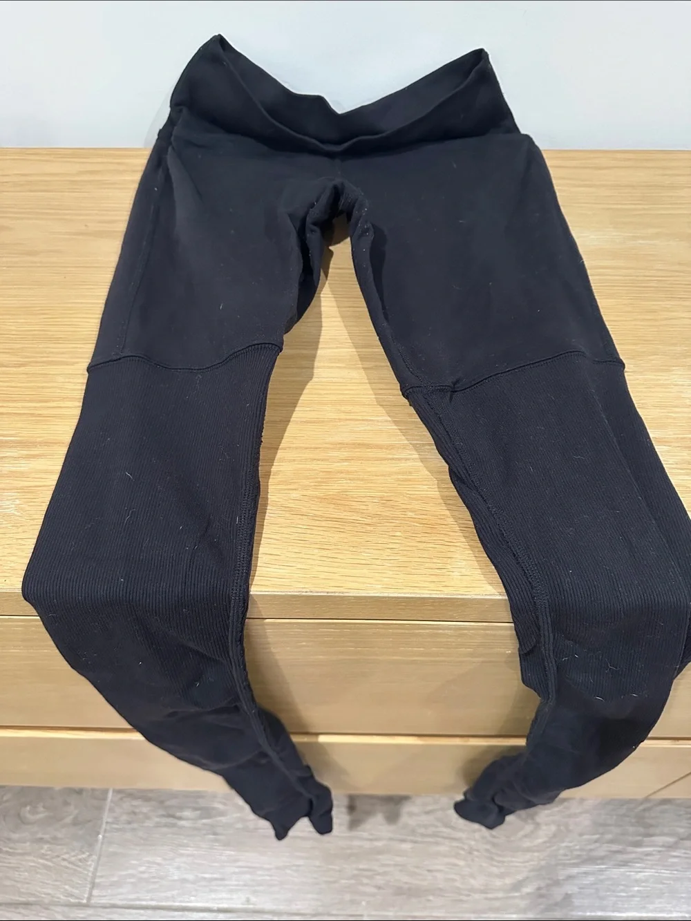 Alo Leggings
